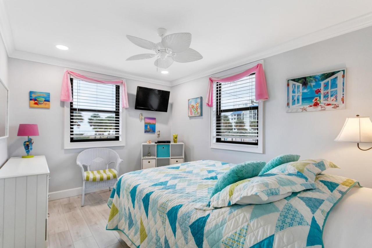 Gulf Winds Resort By Travel Resort Services St. Pete Beach Extérieur photo