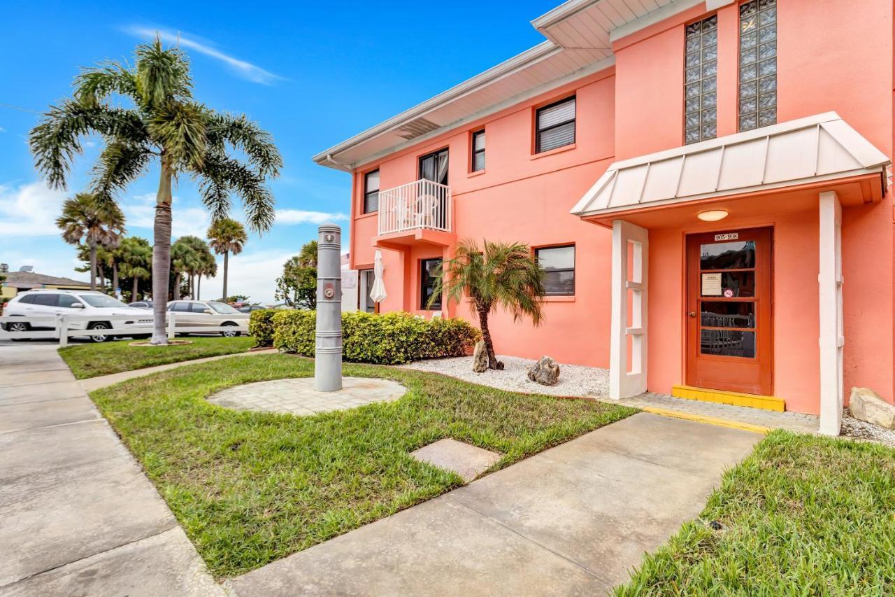 Gulf Winds Resort By Travel Resort Services St. Pete Beach Extérieur photo