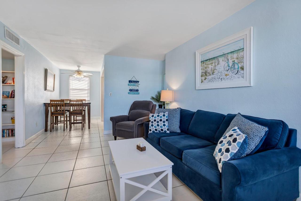 Gulf Winds Resort By Travel Resort Services St. Pete Beach Extérieur photo