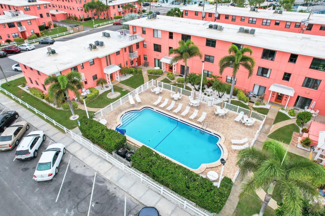 Gulf Winds Resort By Travel Resort Services St. Pete Beach Extérieur photo