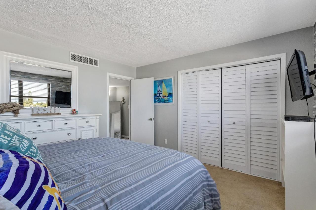 Gulf Winds Resort By Travel Resort Services St. Pete Beach Extérieur photo
