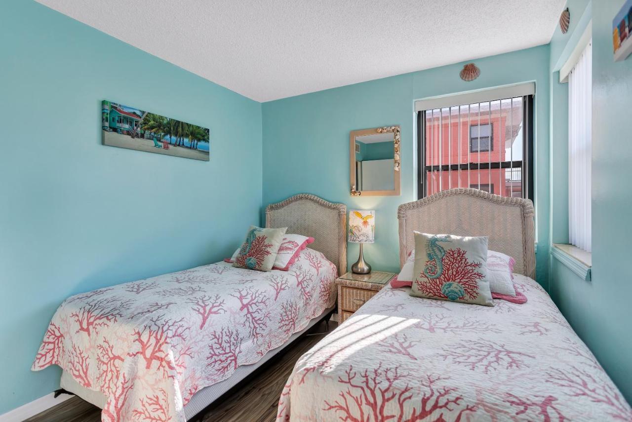 Gulf Winds Resort By Travel Resort Services St. Pete Beach Extérieur photo