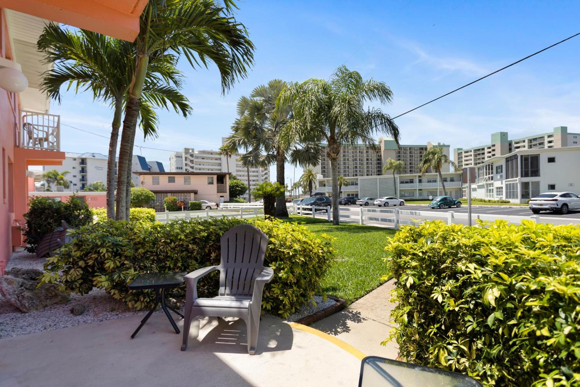 Gulf Winds Resort By Travel Resort Services St. Pete Beach Extérieur photo