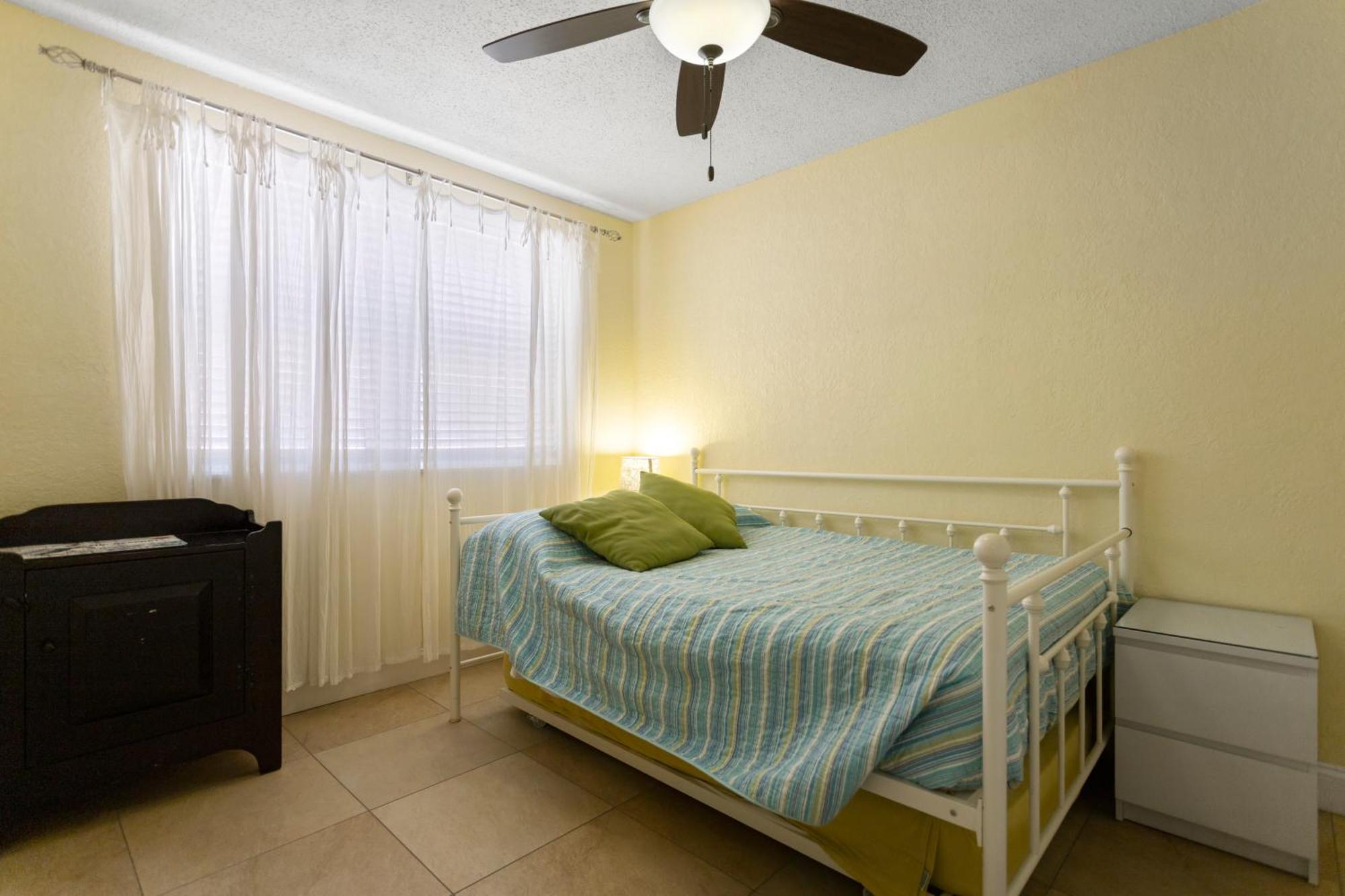 Gulf Winds Resort By Travel Resort Services St. Pete Beach Extérieur photo